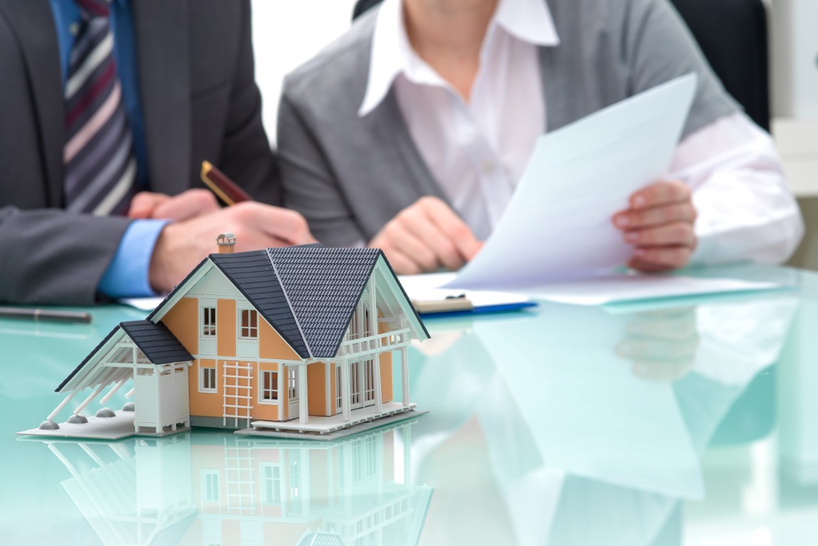 5 avantaje ale colaborării cu un agent imobiliar