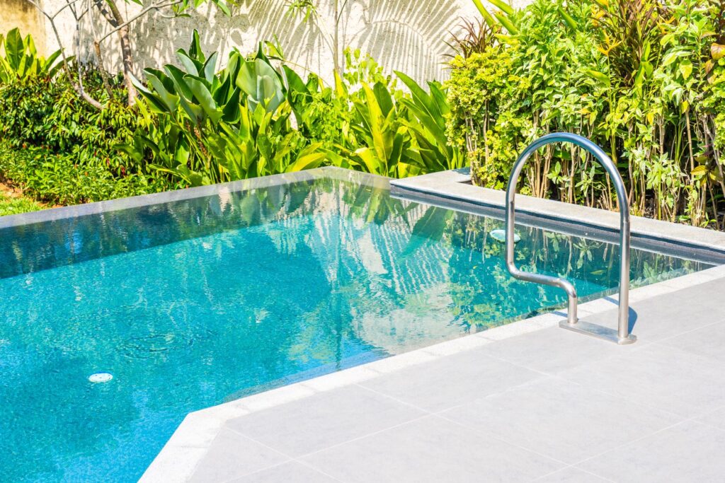 4 motive pentru care ar trebui să acordați mai multă importanță inspecției regulate a piscinei