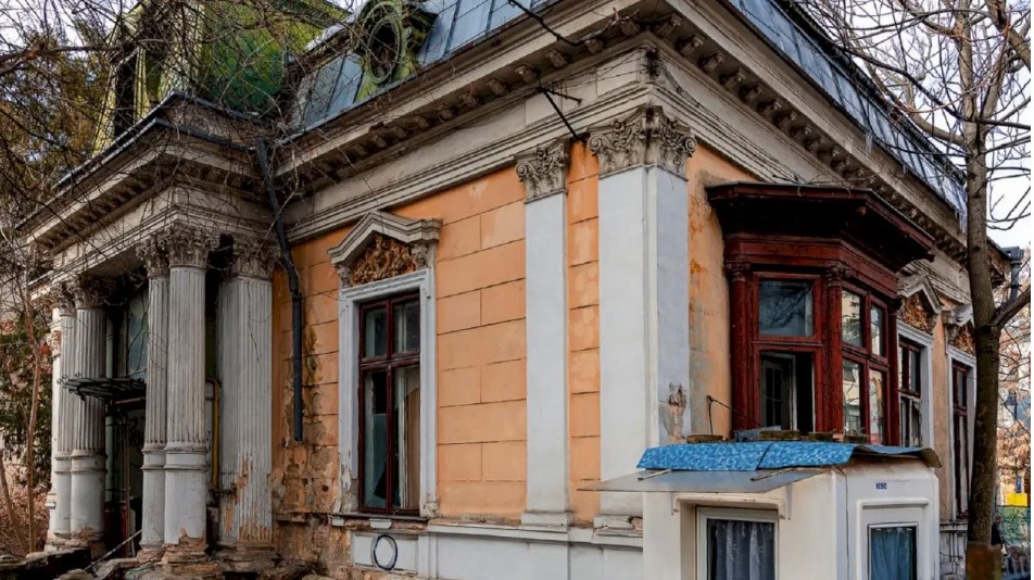 Procesul privind demolarea clădirii de pe strada Dionisie Lupu, nr. 39 va fi rejudecat