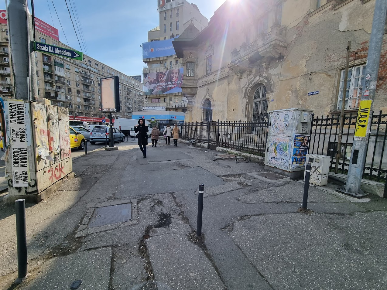 Bulevardul Magheru și Piața Romană aflate în administrarea Primăriei Capitalei sunt lăsate să se degradeze