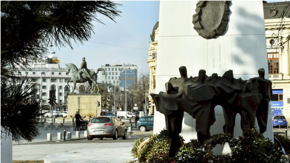 Viceprimarul general al Municipiului București, Stelian Bujduveanu, vrea ca Piața Revoluției să devină exclusiv pietonală